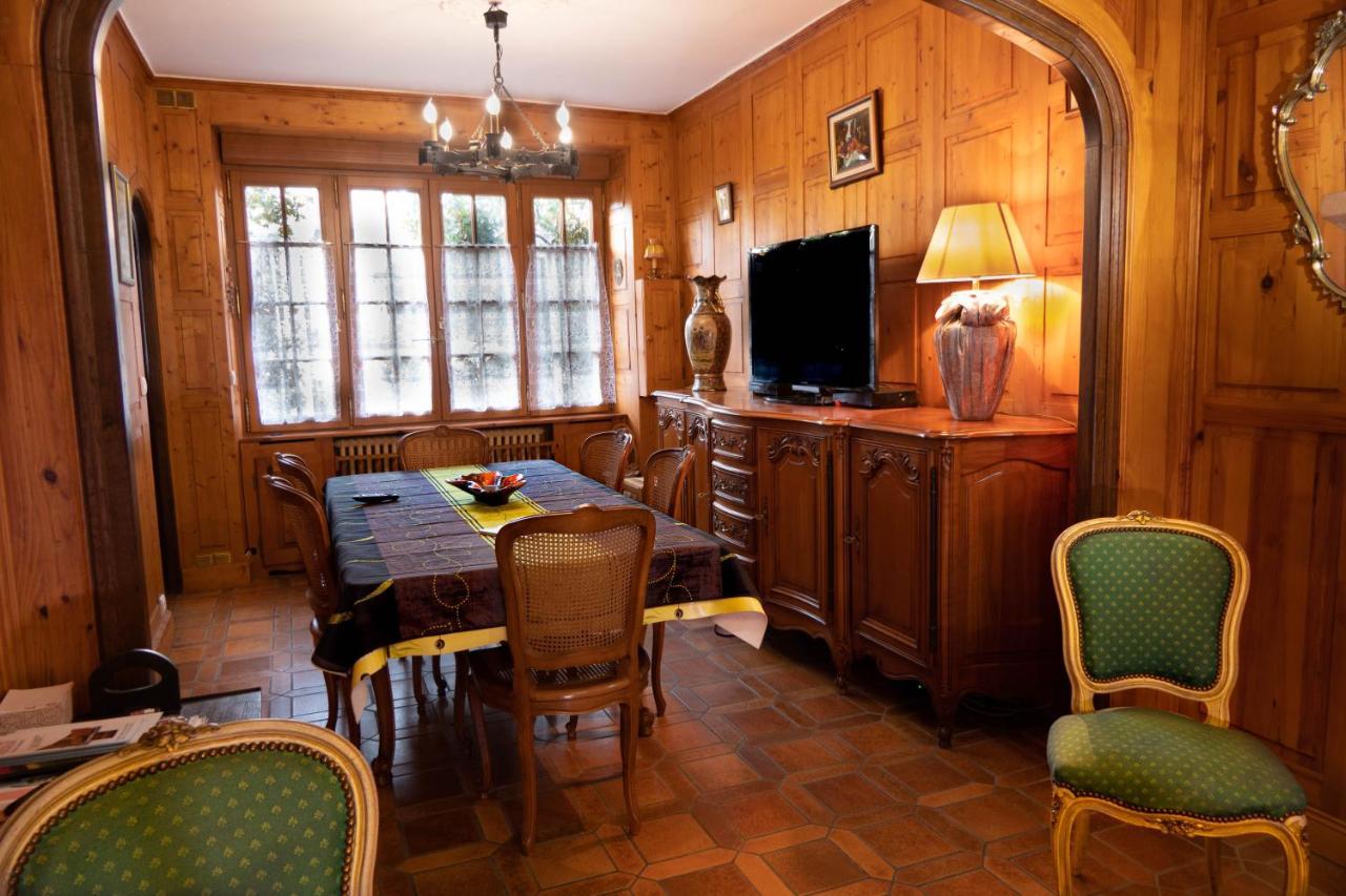 Maison Avec Patio Dans Le Centre Historique Villa Terrasson Ngoại thất bức ảnh