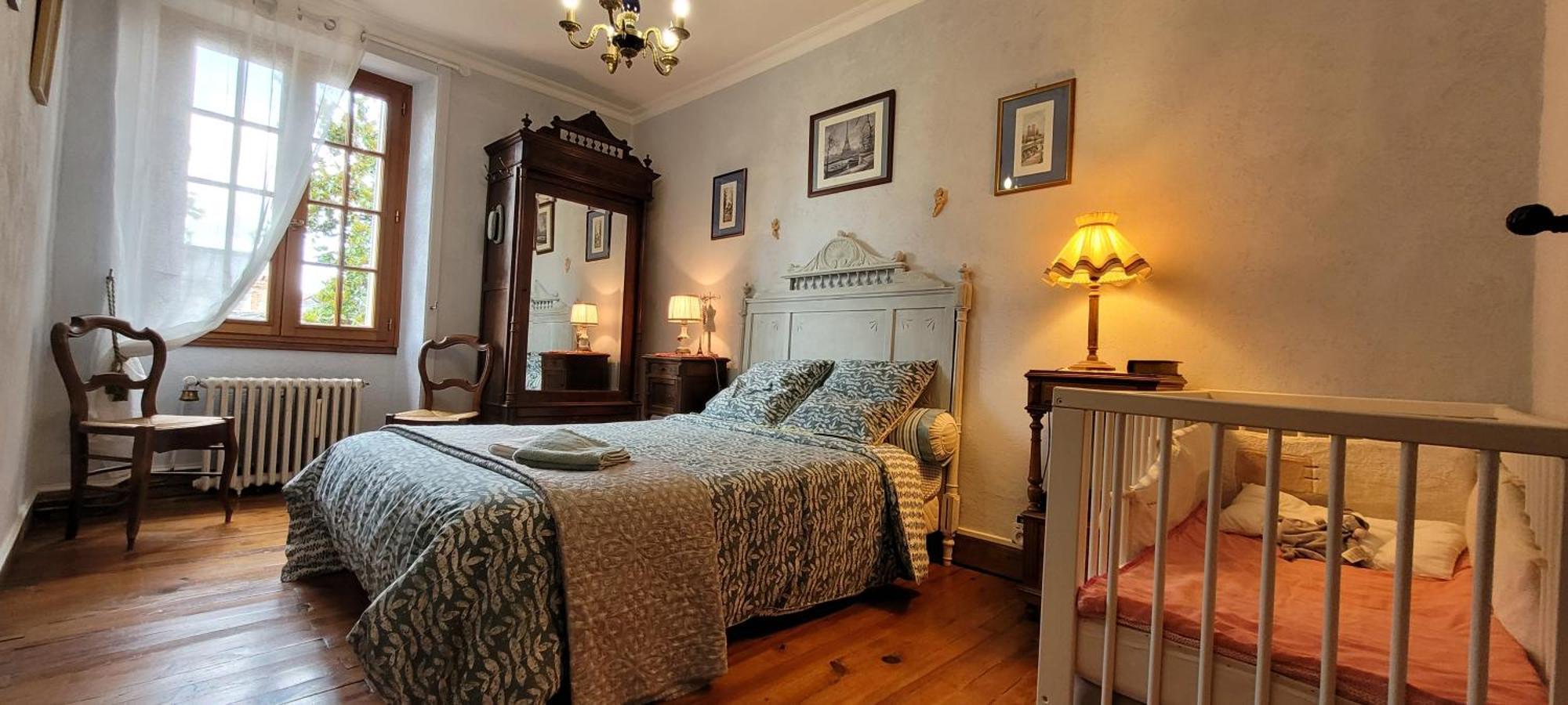 Maison Avec Patio Dans Le Centre Historique Villa Terrasson Ngoại thất bức ảnh